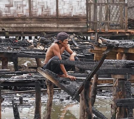 kebakaran Menghanguskan Belasan Rumah di Kelurahan Belawan Bahari, Medan