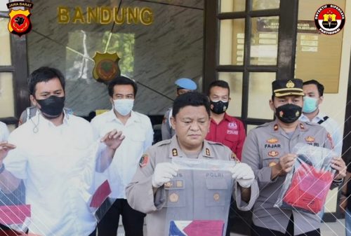 11 Lubang Tusukan dan Pelaku Mengambil Uang di Rumah korban Sebanyak Rp 50 juta