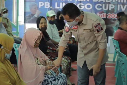 Pemkab Pessel Salurkan Bantuan PPKM; Bupati Rusma Yul Anwar, Launching Di Tarusan dan Wabup Rudi Hariansyah, Di Linggo Sari Baganti