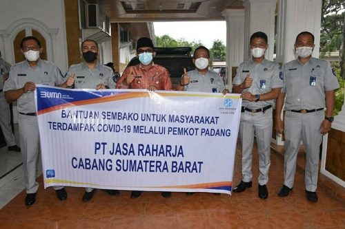 Pemko Padang Bantu Beras Untuk 66 Ribu KK Miskin