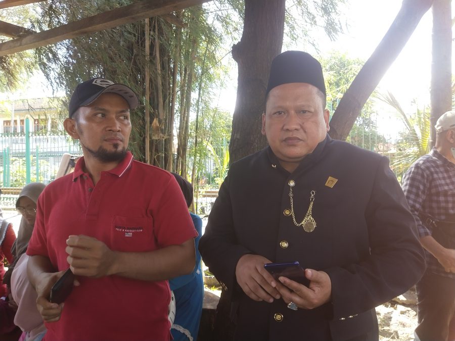 Boby Rustam Dengan Korban Kebakaran Di Ganting Parak Gadang 