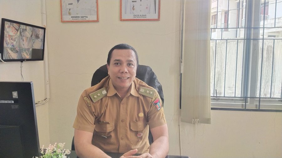 Lurah Ganting Parak Gadang kecamatan Padang Ahmad Muhajir